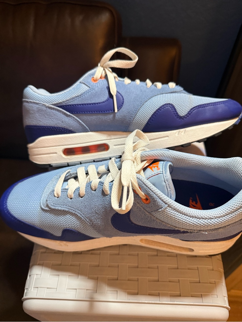 Nike Men’s Air Max Light Blue and Blue Low-Top Sneakers - Picture 5 of 7